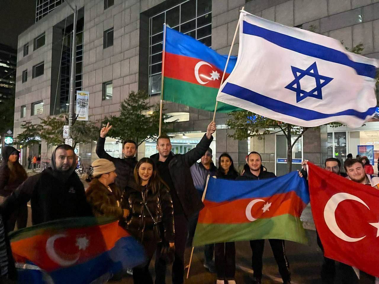 🇦🇿 🇮🇱 Азербайджанцы в Баку вышли на демонстрацию, в поддержку Израиля.