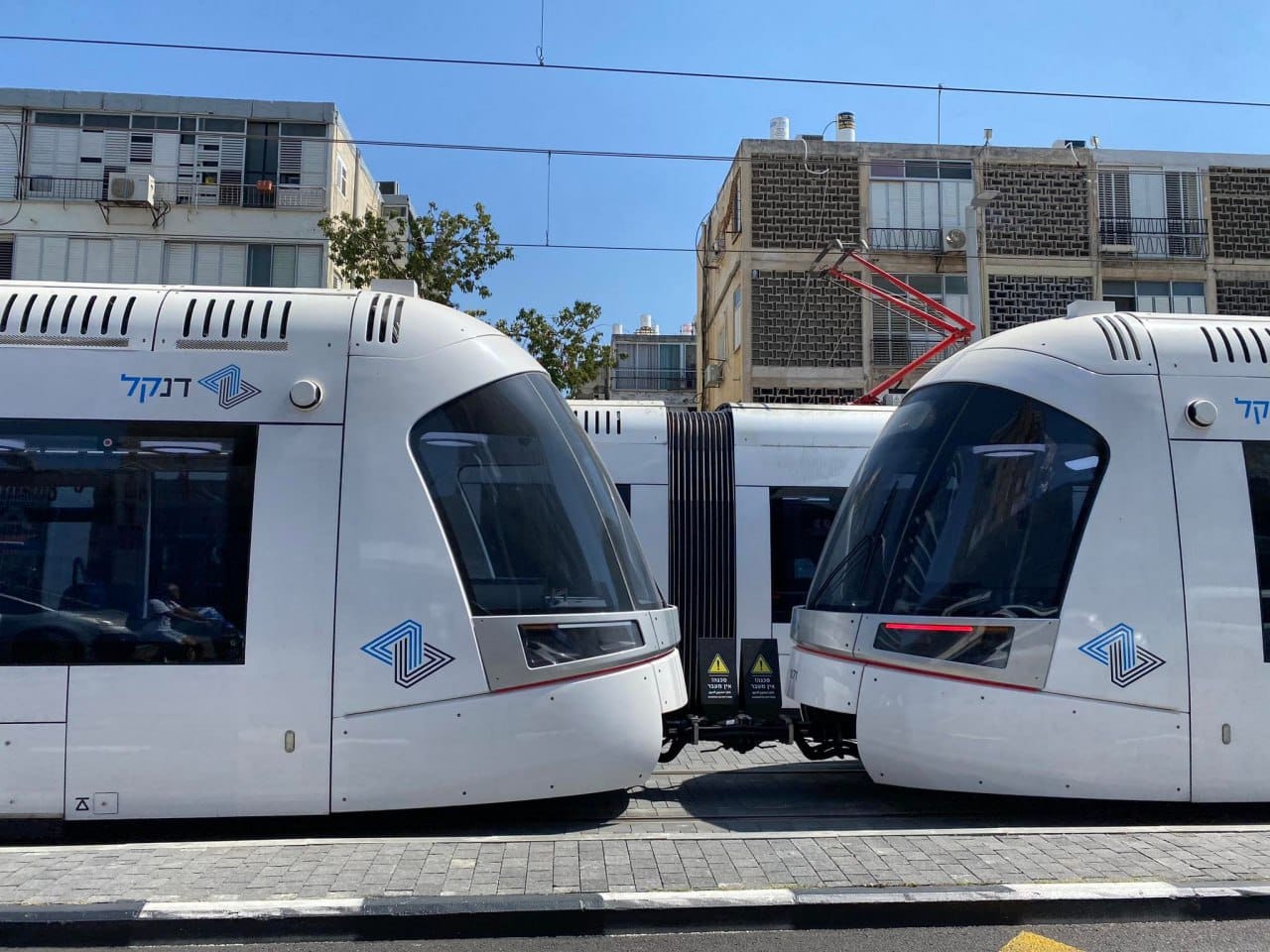 Израильская Правда. Выбор оператора двух линий трамвая в Гуш-Дане снова отложен – китайские компании угрожают иском