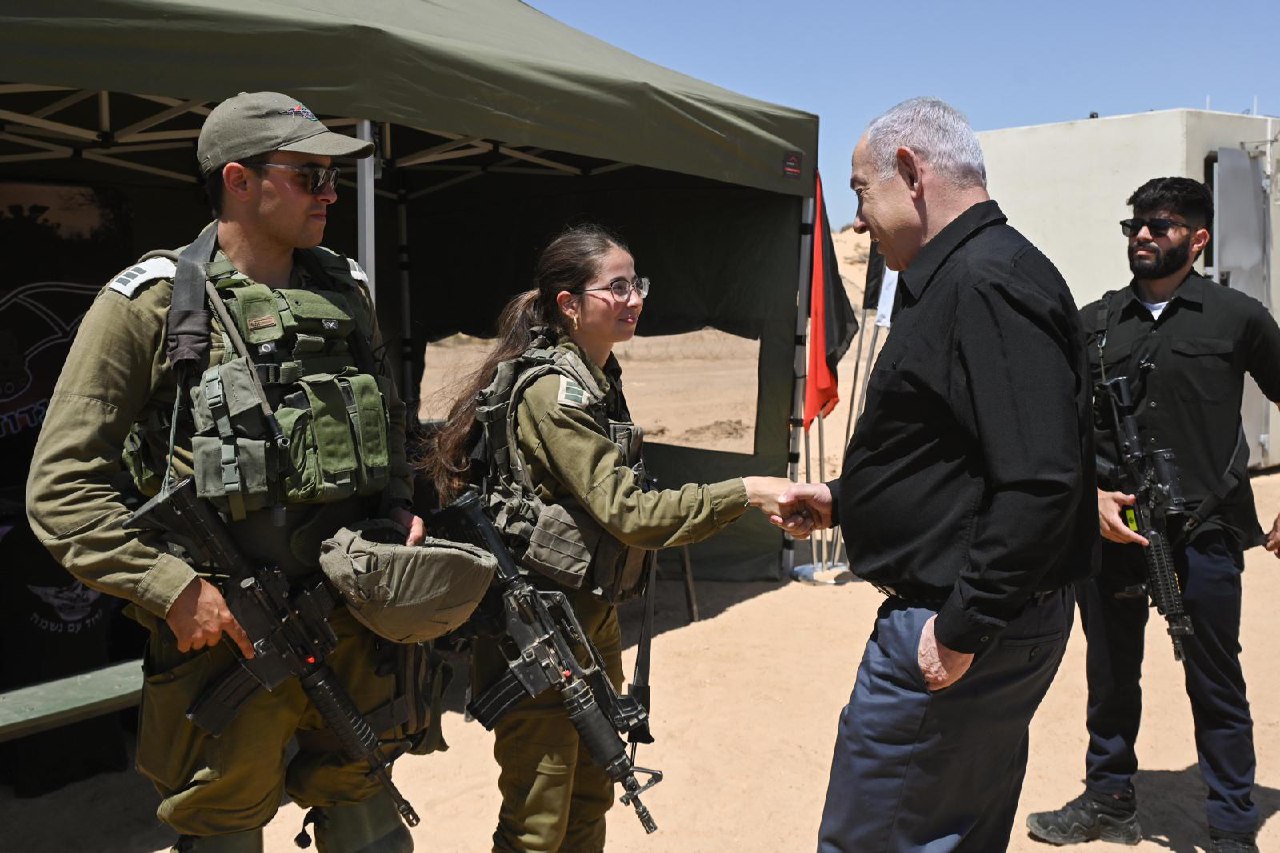 Израильская Правда. Биньямин Нетаниягу принял участие в воздушном патрулировании сектора Газа