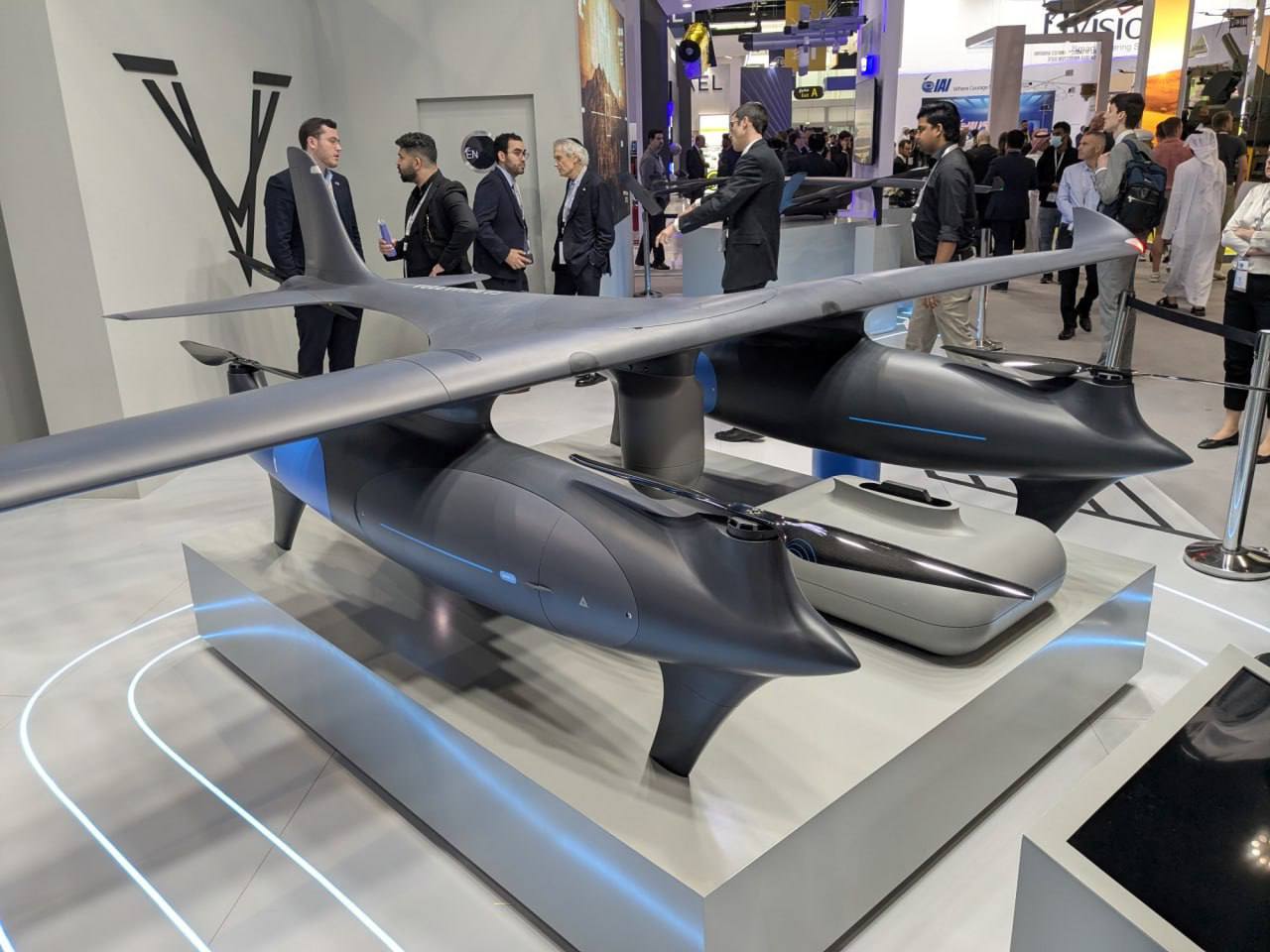 Израильская компания Heven Drones представила на оружейной выставке IDEX-2025 новый БпЛА Raider, работающий на водородном топливе.