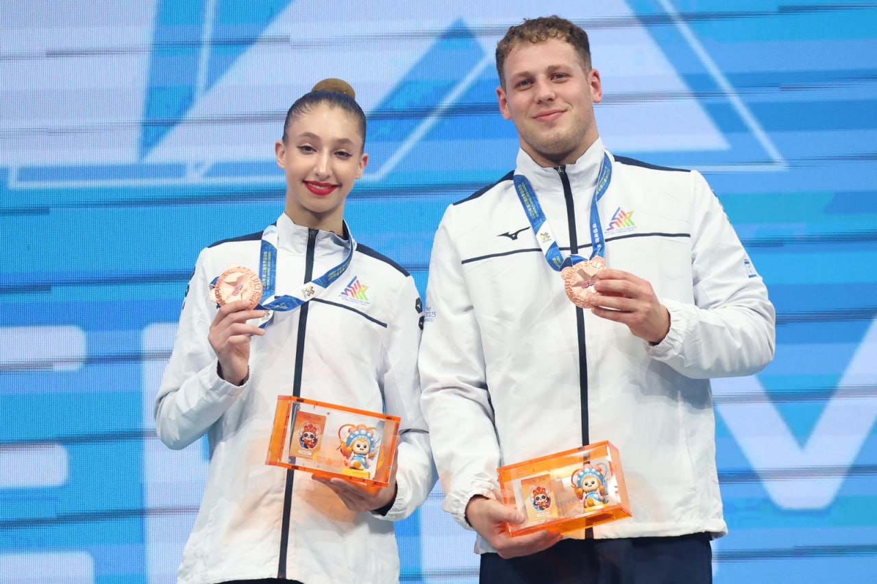 Сборная Израиля записала на свой счёт первую медаль турнира. Бронзу в акробатической гимнастике завоевал дуэт Йонатан Фридман и Эми Рафаэли, выступавший в категории смешанных пар