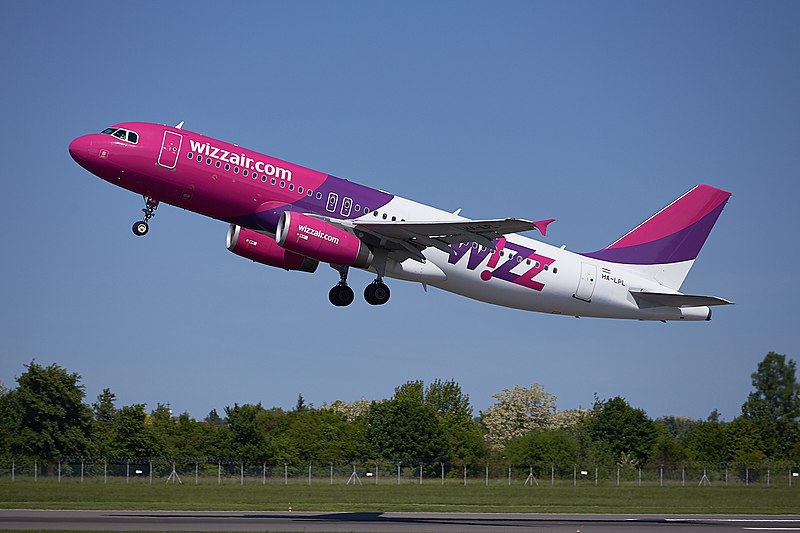 Минтранс и Wizz Air согласовали все кроме полетов во время войны