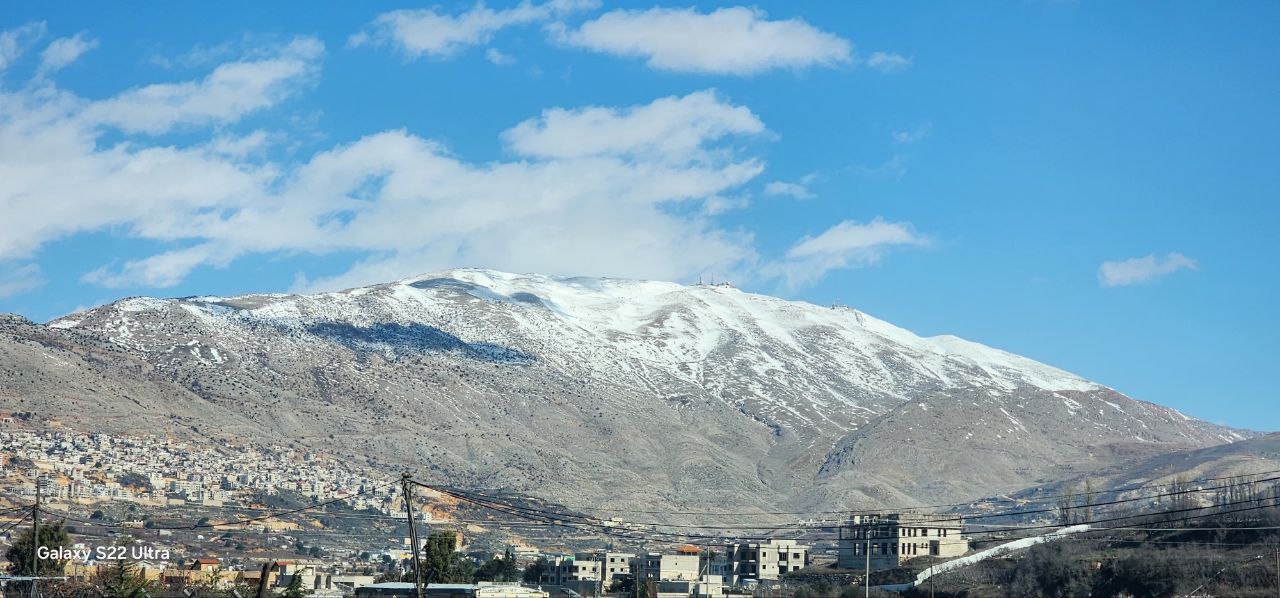 Вид на гору Хермон  с друзской деревни Мадждаль-Шамс